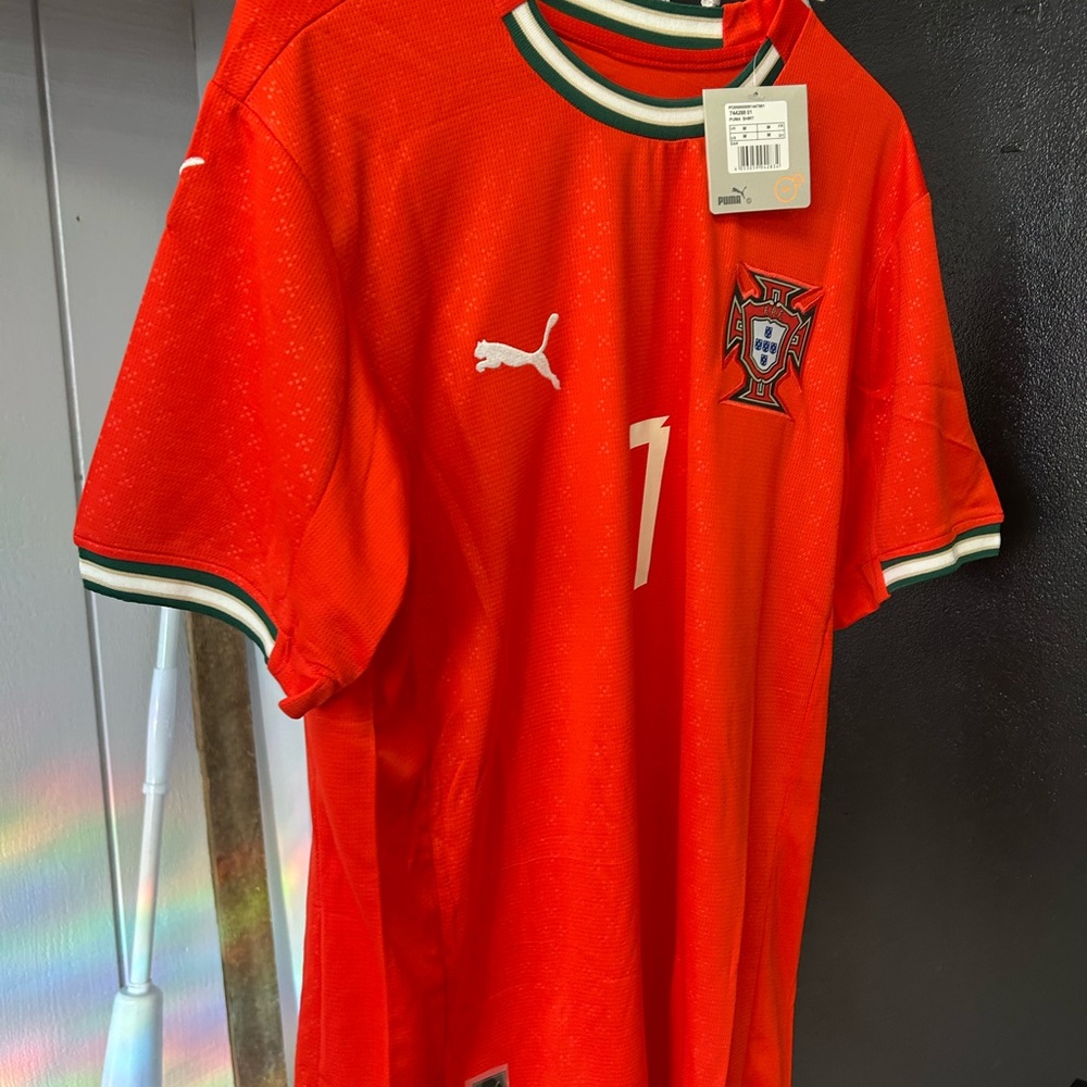 Puma Portugal Cristiano Ronaldo jersey - Picture 7 of 7